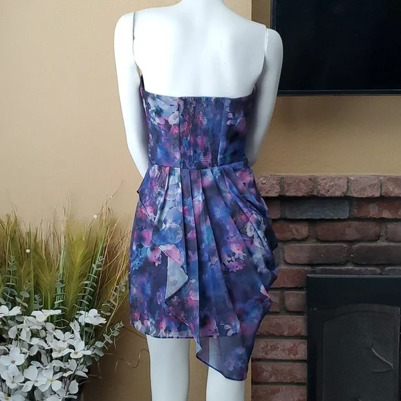 🆕️ GUESS Bombay Floral Asymmetrical Strapless Dress SIZE: 6